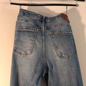 2 Zara Jeans